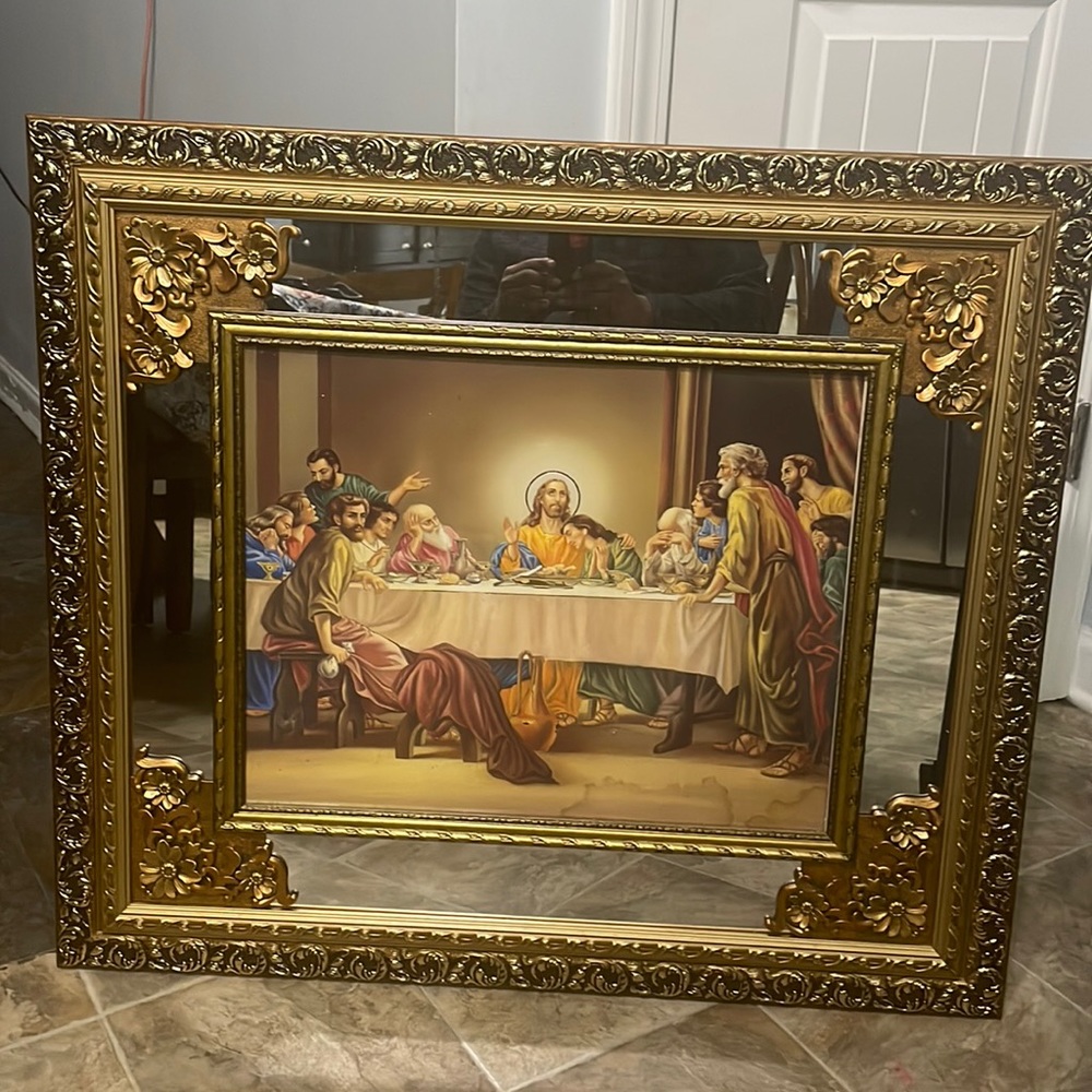 Antique style wall decor